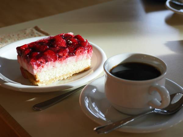Geburtstagskaffee im Gemeindesaal November 2025