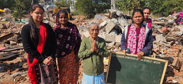 Zerstörung des "Handwerker Slum" in Anand 14.12.2024